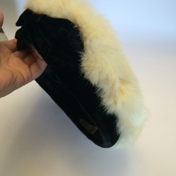 Vintage Fur Hat With Velvet Bow - Picture 3 of 4